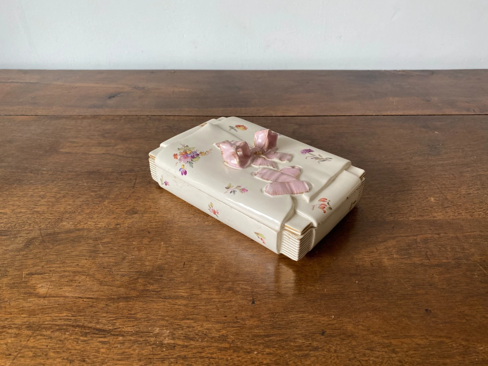 SARREGUEMINES BOITE DRAGEES FAIENCE EMAILLEE