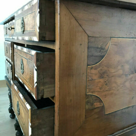 BUREAU MAZARIN MARQUETERIE NOYER XVIIEME – Image 6