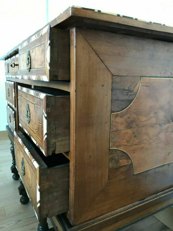BUREAU MAZARIN MARQUETERIE NOYER XVIIEME – Image 6