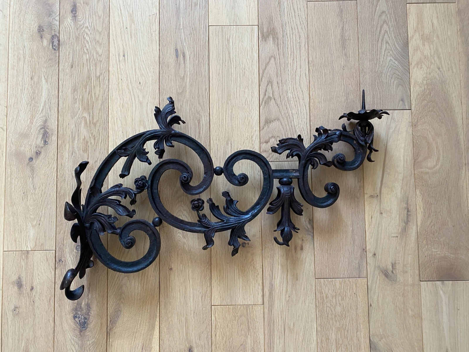 PAIRE DE BRAS DE LUMIERE EN FER FORGE XIXEME – Image 8